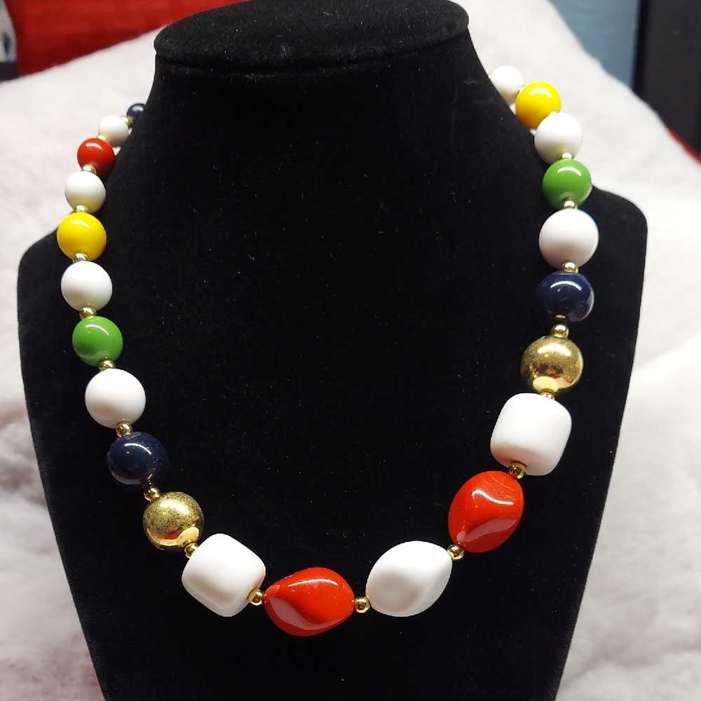 VTG Liz Claiborne Beaded Necklace Colorful  Graduating Red White Blue 21" 1980